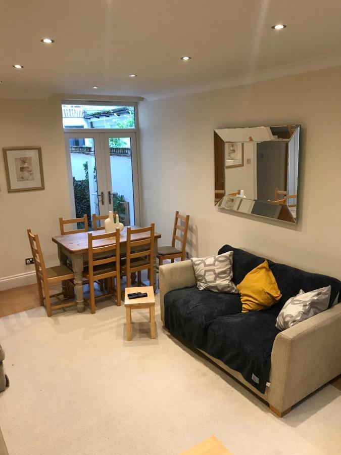 Stylish & Spacious 3 Bed Victorian House Sleeps Up To 7 - Near O2, Museums, Excel, Mazehill Station 12 Mins Direct Into London Bridge Zewnętrze zdjęcie