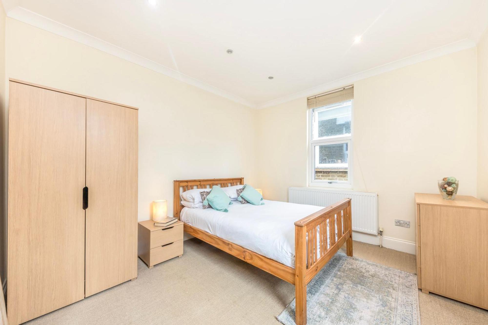 Stylish & Spacious 3 Bed Victorian House Sleeps Up To 7 - Near O2, Museums, Excel, Mazehill Station 12 Mins Direct Into London Bridge Zewnętrze zdjęcie